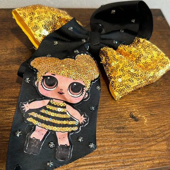 Queen Bee L.O.L bow - Picture 1 of 5